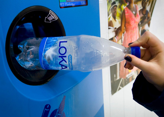 Plastic bottle recycling